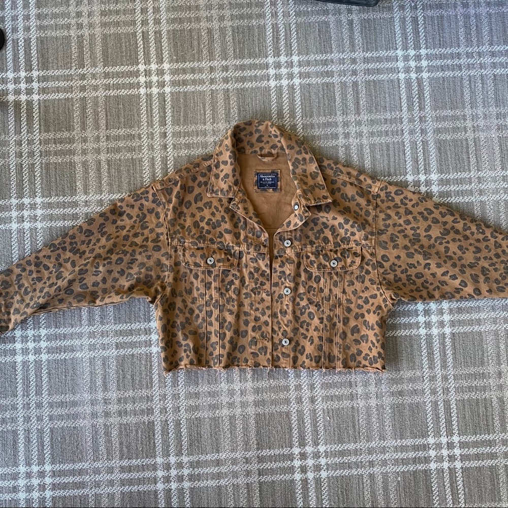 Cropped Cheetah Denim Jacket